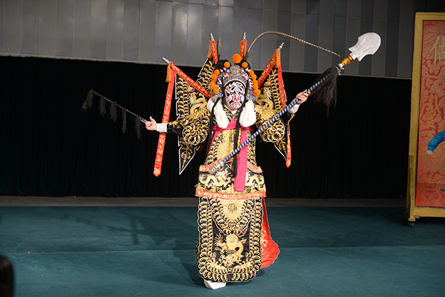 杨建强《金沙滩》.jpg